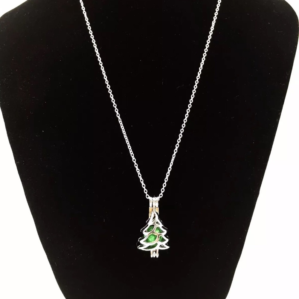 Christmas Tree Necklace w/ Perfume Diffuser