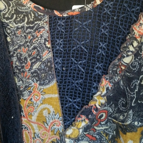 Adore New Tunic Too - Picture 3 of 3