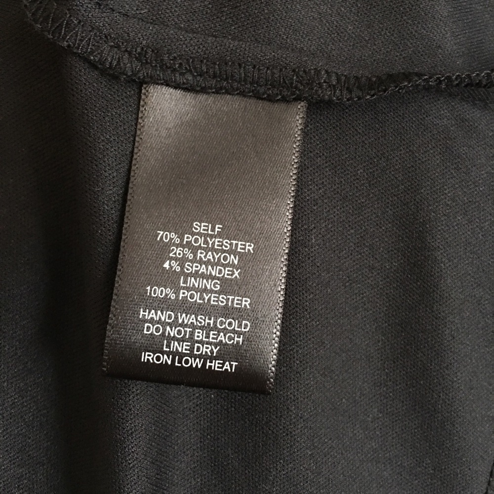 Flared Skirt Deep V Dress with Pockets - Picture 7 of 8