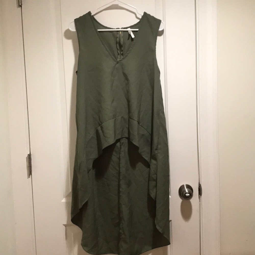 Fish tail olive green top