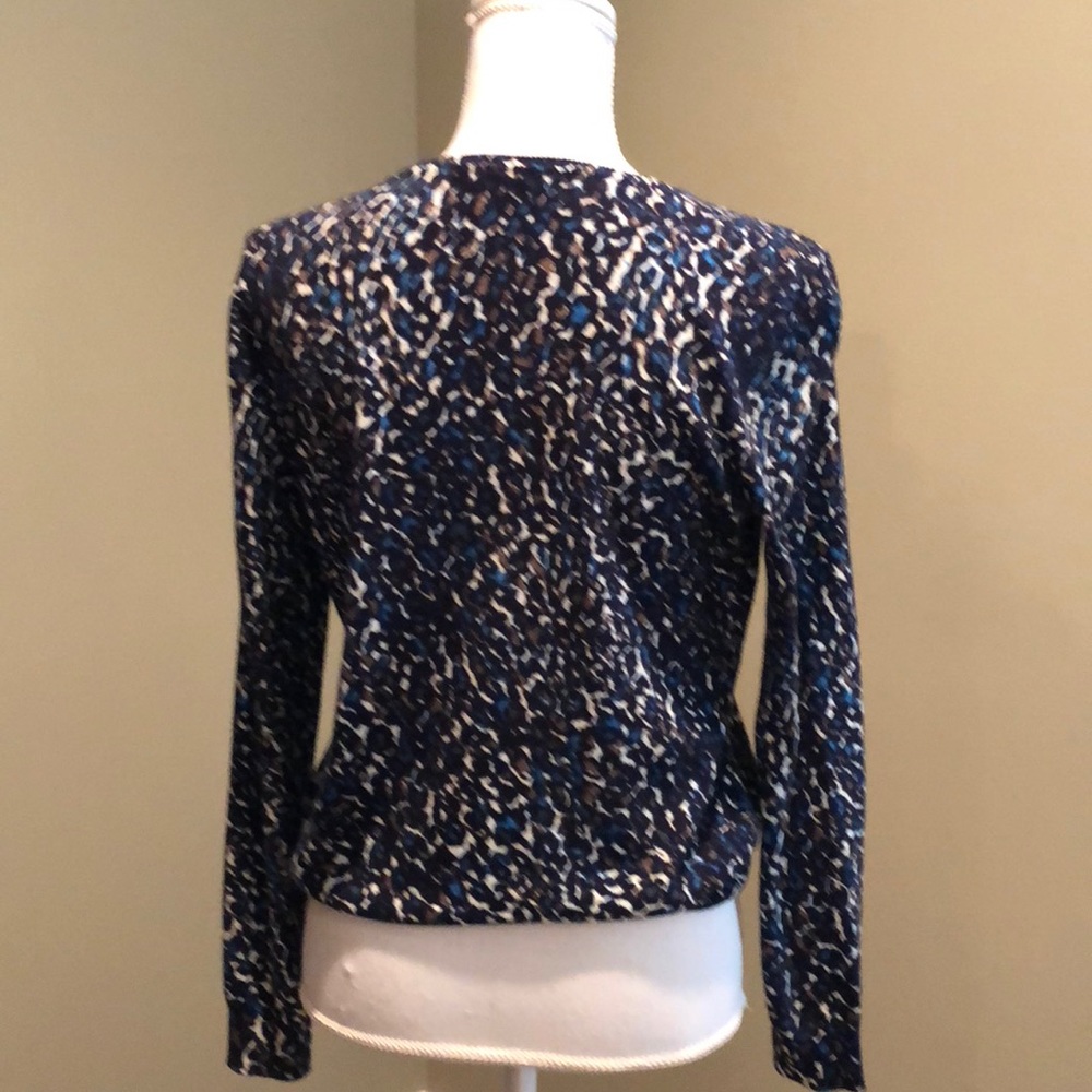 Sweater - Picture 3 of 3