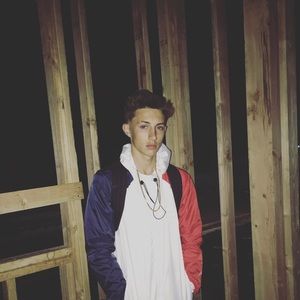 Meet your Posher, Cameron