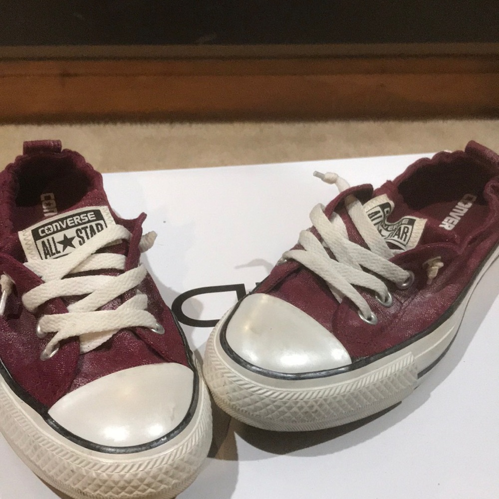 Converse maroon sneakers!!