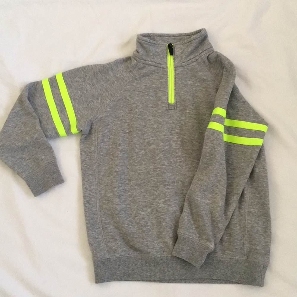 Boys Old Navy sweatshirt