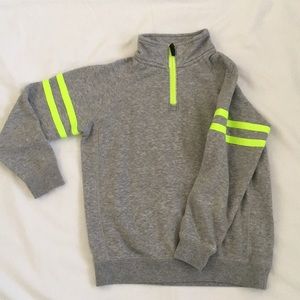 Boys Old Navy sweatshirt