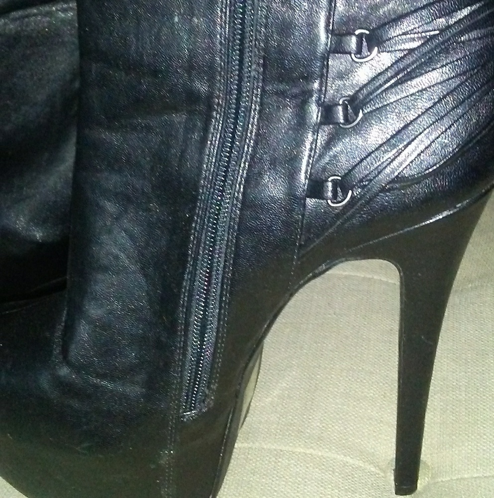 Women's platform ankle boots
