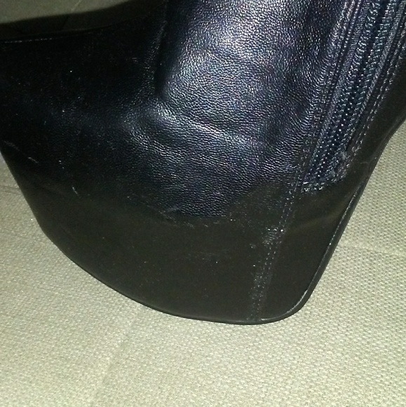 Women's platform ankle boots - Picture 2 of 3