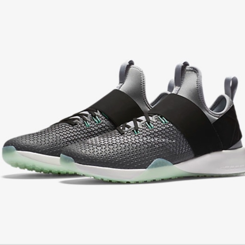 Nike air zoom strong grey sz 8