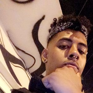 Meet your Posher, Marcos