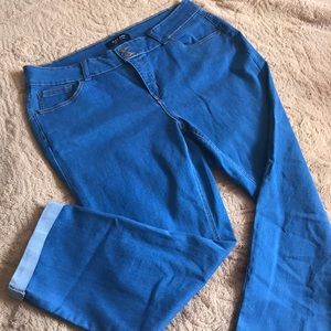 Cropped straight leg jeans
