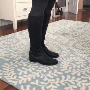 Cole Hahn women’s black leather boots size 8B