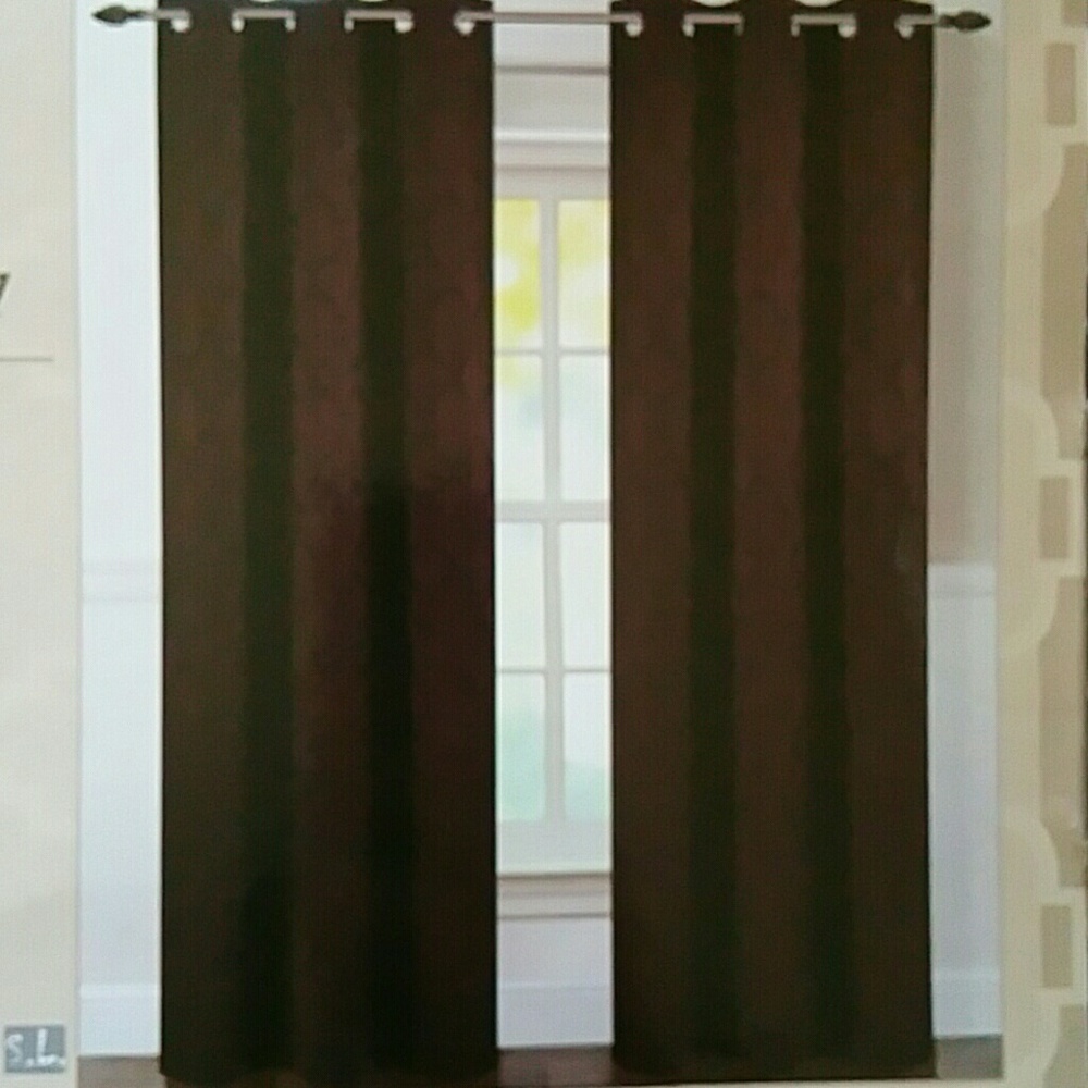 4 window curtains w grommets