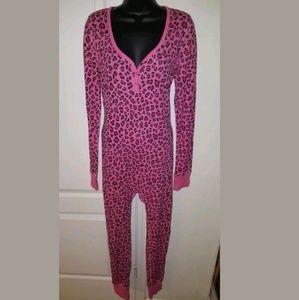 VS PINK Leopard Cheetah M KISS THIS Onesie PJ