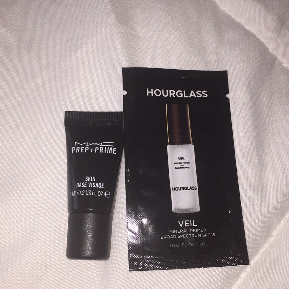 MAC prep + prime skin base visage + Hourglass Veil