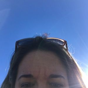 Meet your Posher, Lina