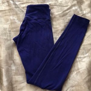 Lululemon Wunder under pant size 2