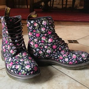 Floral Dr. Marten's