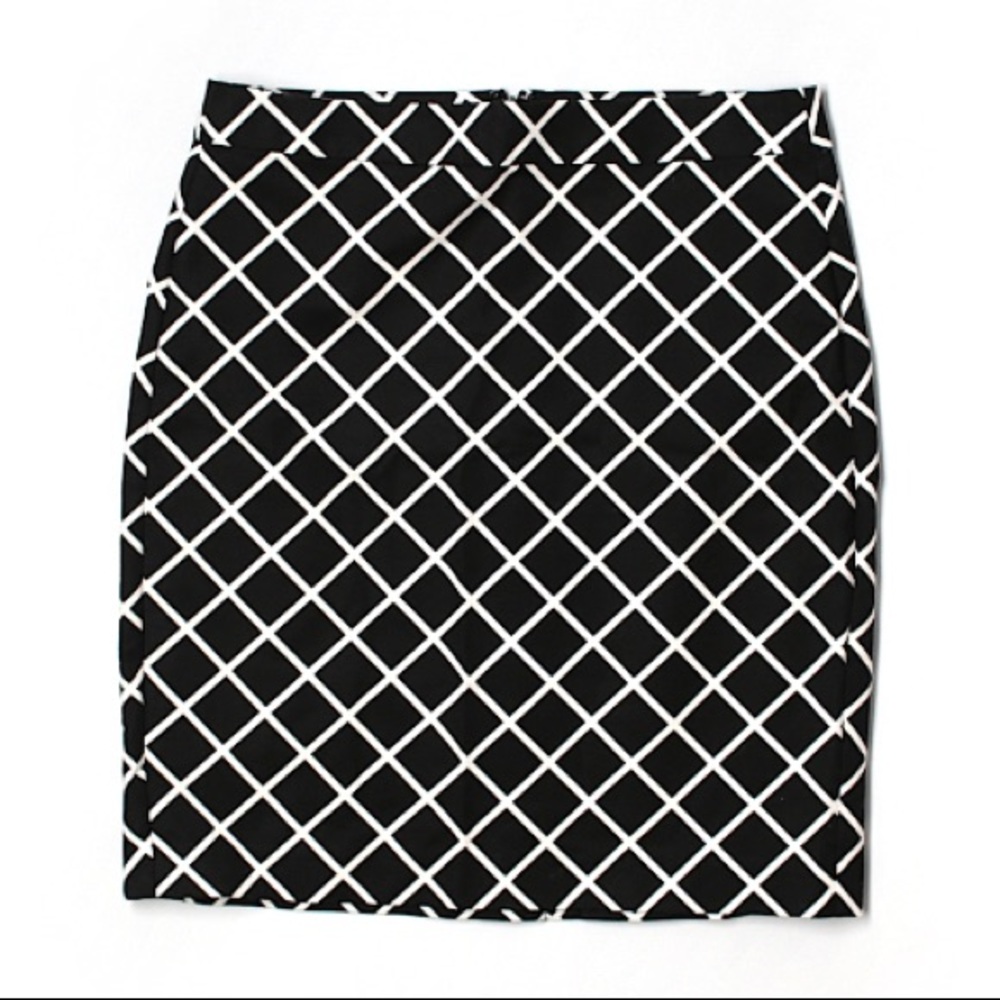 [Banana Republic] checkered black and white skirt