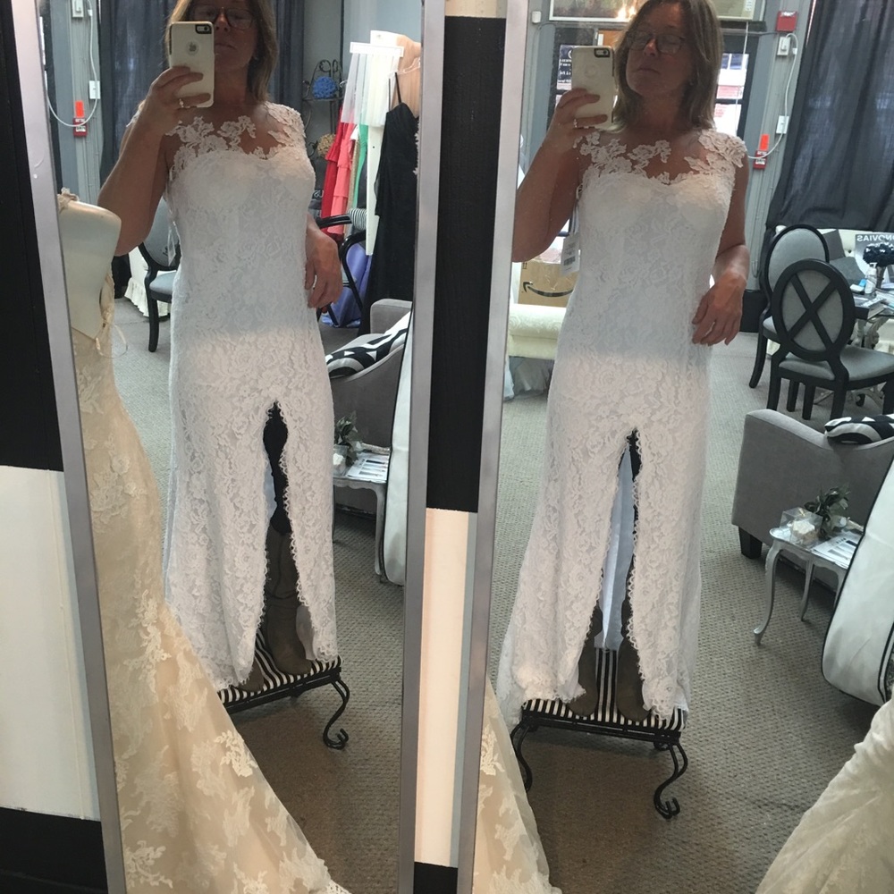 Pronovias “PLENA” Wedding Gown