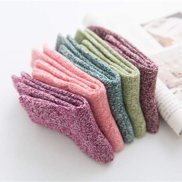 Womens 5 Pairs Vintage Style Thick Crew Socks - Picture 6 of 6