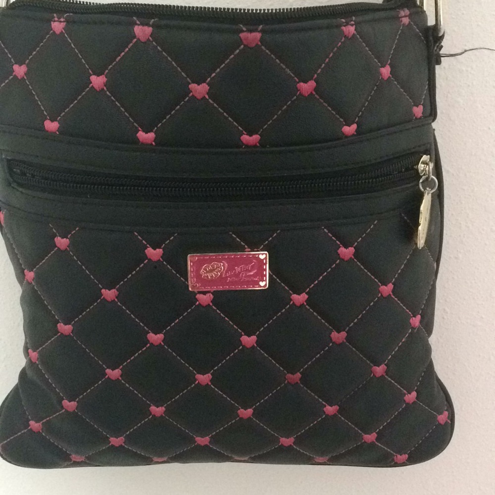 Betsey Johnson handbag only worn once