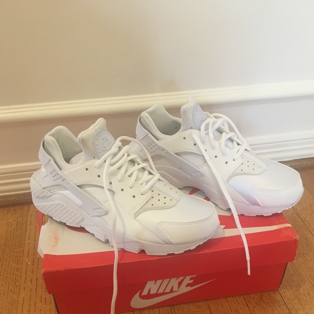 Nike Air Huarache Run - Women's NIB