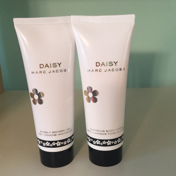 marc jacobs daisy shower gel