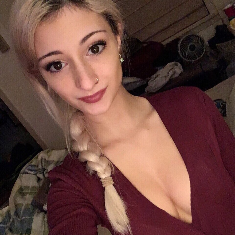 Meet your Posher, Ila