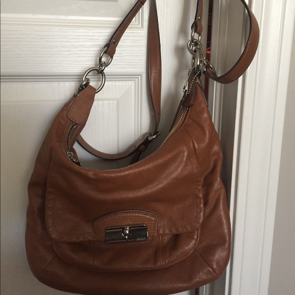 Beautiful Coach shoulder/ cross body bag