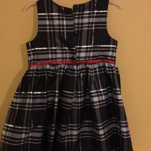 Cute toddler formal dress - Picture 2 of 3