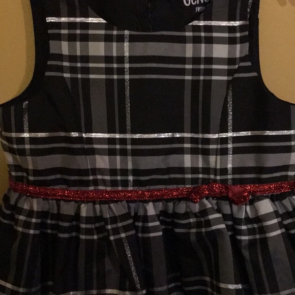 Cute toddler formal dress - Picture 3 of 3