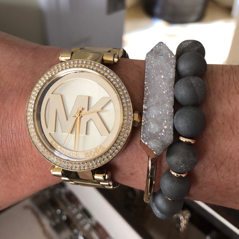 Michael Kordell gold tone watch!