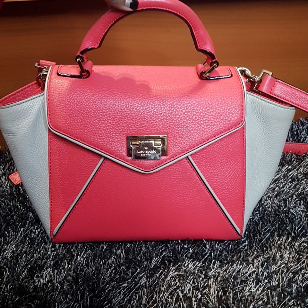 Kate Spade Wesley Place Coral Purse