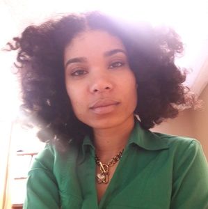 Meet your Posher, Arielle