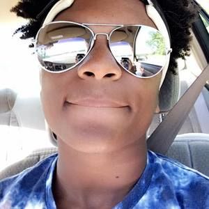 Meet your Posher, Cliff