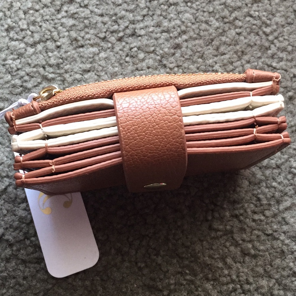 Small brown wallet New with tags - Picture 2 of 5