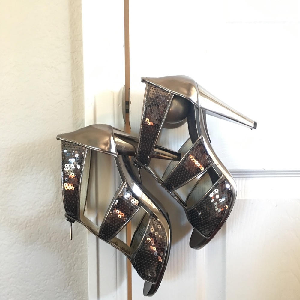 Micheal Kors 4” heels, size 8.5