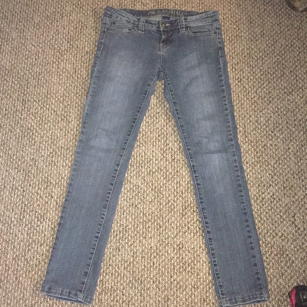 Blue low waisted skinny jeans