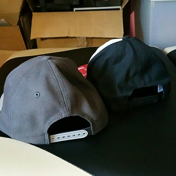 Snapbacks - Picture 2 of 3
