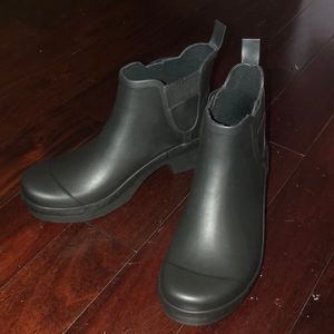 Brand new, never worn trendy Dansko Rain Booties
