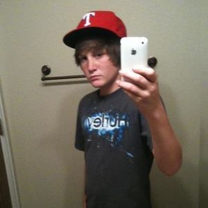 Meet your Posher, Rayne