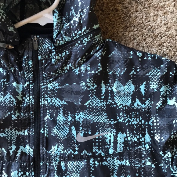Nike running jacket - Picture 2 of 4