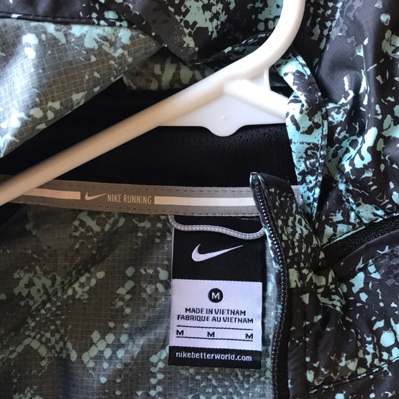 Nike running jacket - Picture 3 of 4