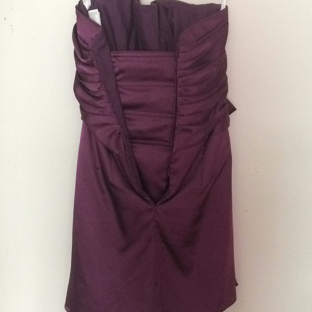 Dress - Picture 2 of 4
