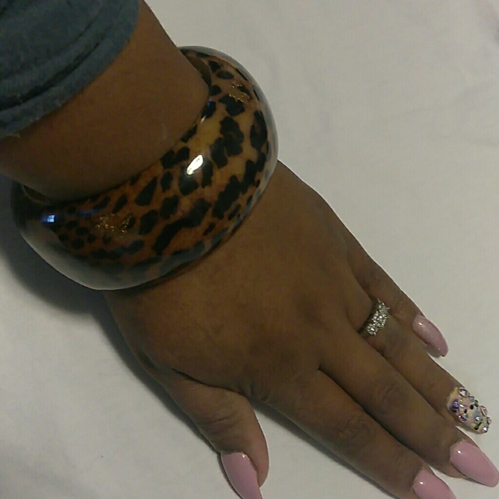 Bracelet - Picture 2 of 2