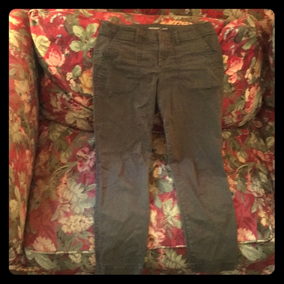 Old Navy Pixie Pants - Picture 2 of 5