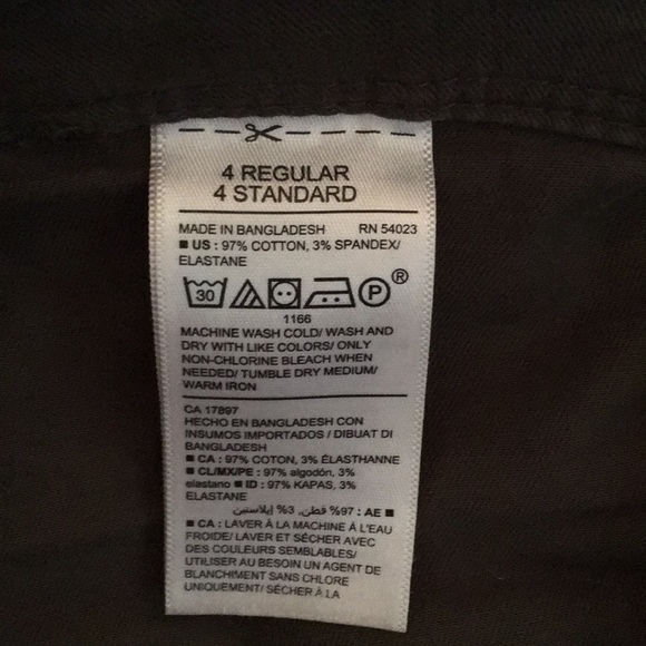 Old Navy Pixie Pants - Picture 3 of 5