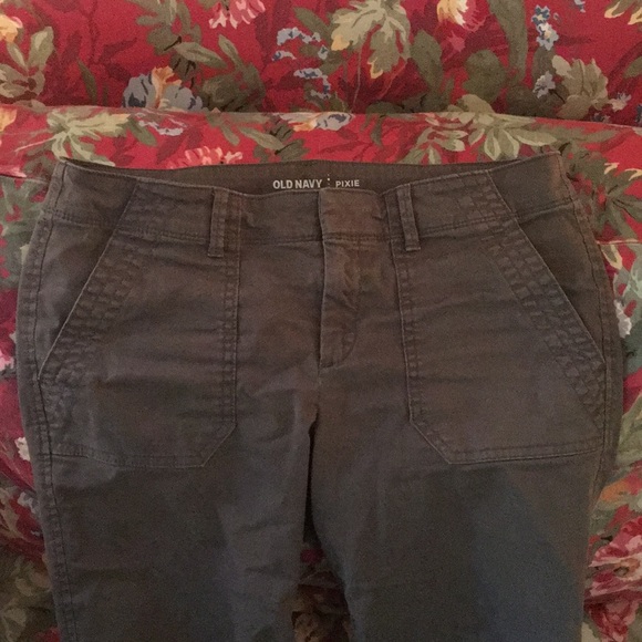 Old Navy Pixie Pants - Picture 5 of 5