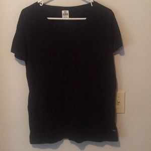 Victoria’s Secret: PINK black shirt