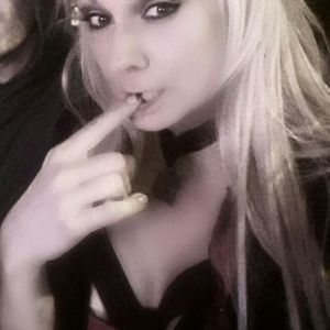 Meet your Posher, Angela